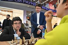 Read more about the article FIDE рассмотрит заявления российского гроссмейстера о смерти Народицкого